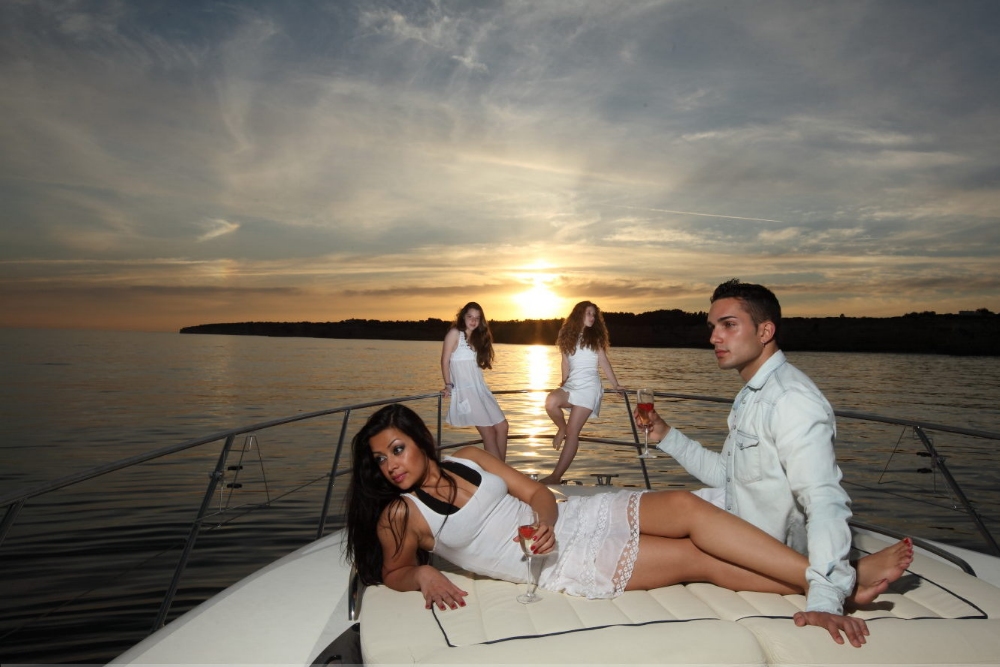 Luxury Sunset Cruise - Vilamoura Luxury Yacht Charter