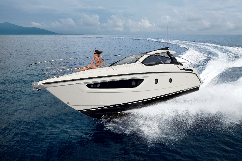 Azimut Yacht Charter - Vilamoura Luxury Yacht Charter